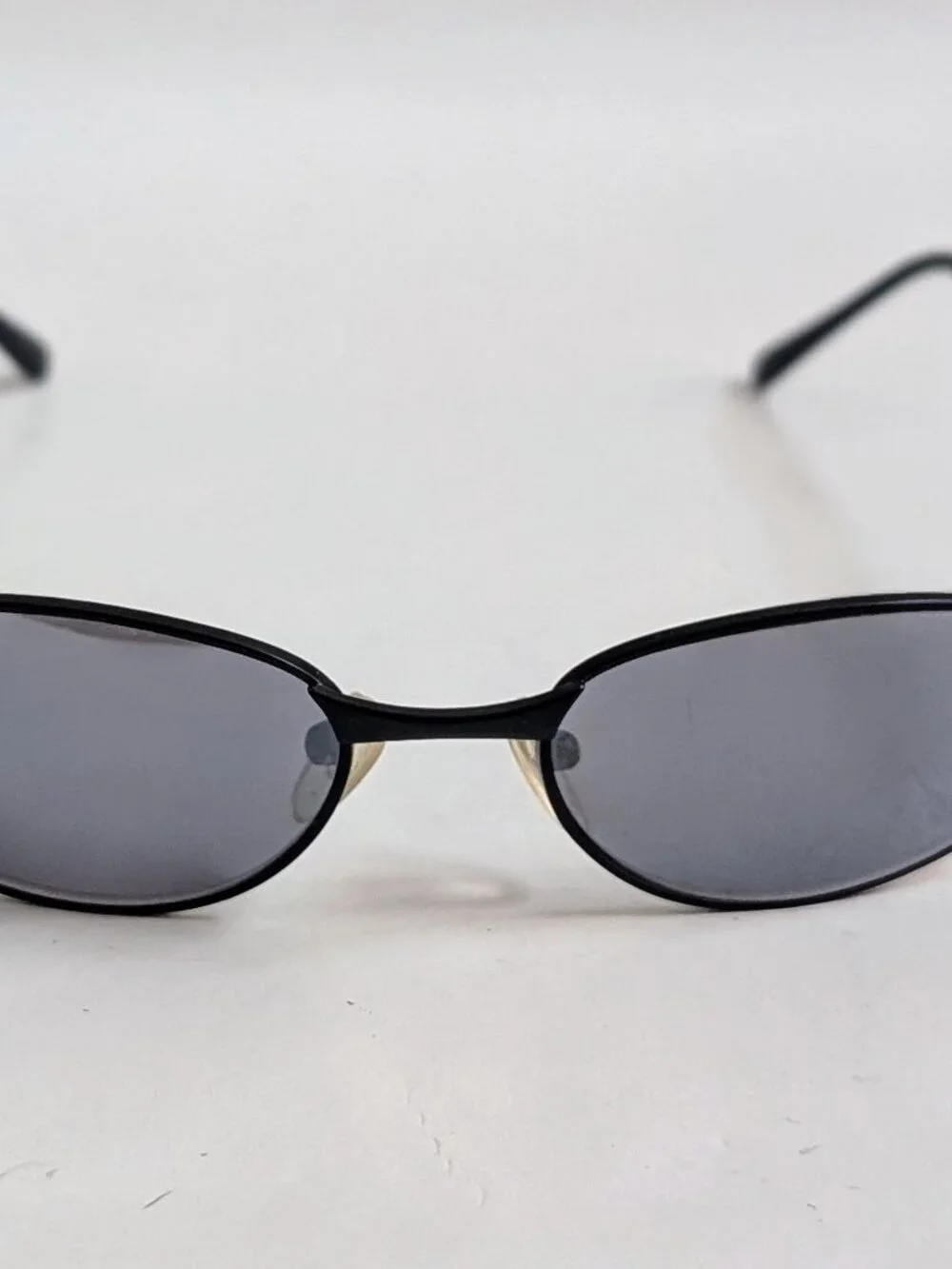 NWT Vintage 90's Classic Oval Metal Sport Sunglasses (M. Black)